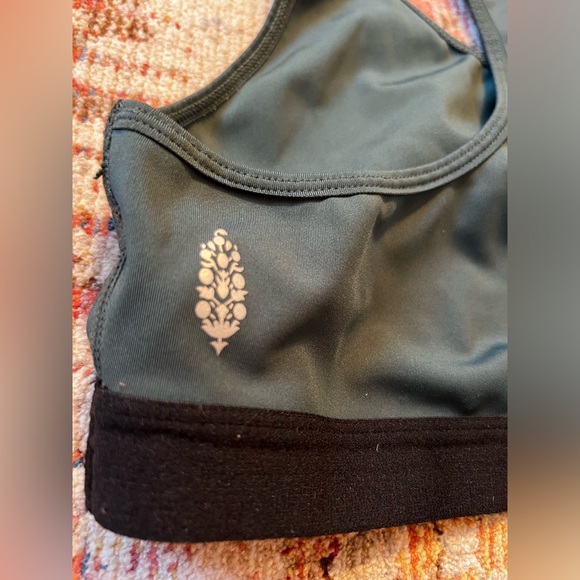 Free People Movement Stay Cool Army Green Racer Back Sports Bra Large - Picture 1 of 8